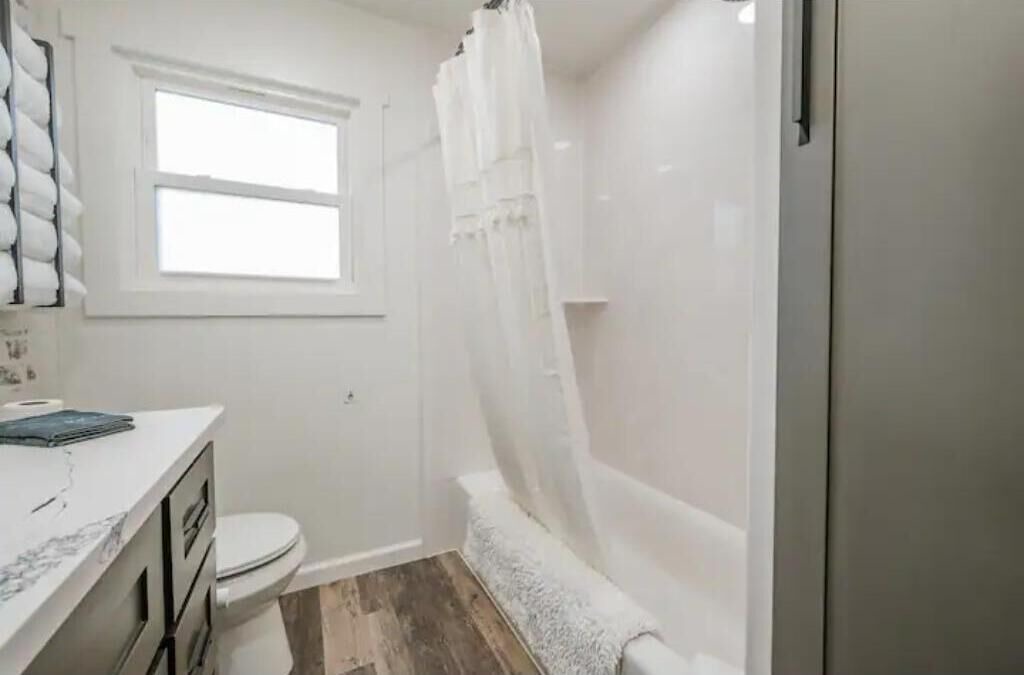 Photo of Bathroom in Dumas