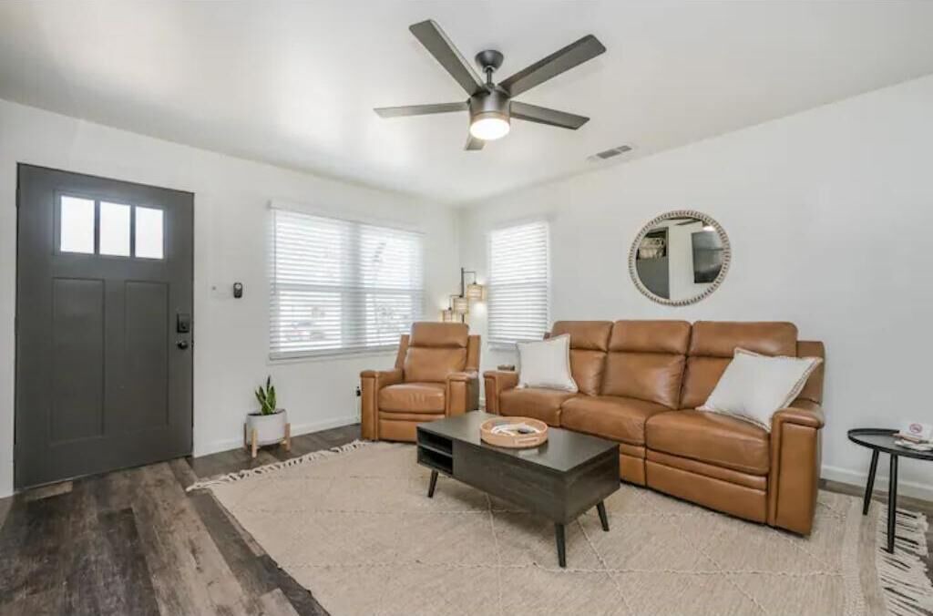 Photo of Livingroom in Dumas