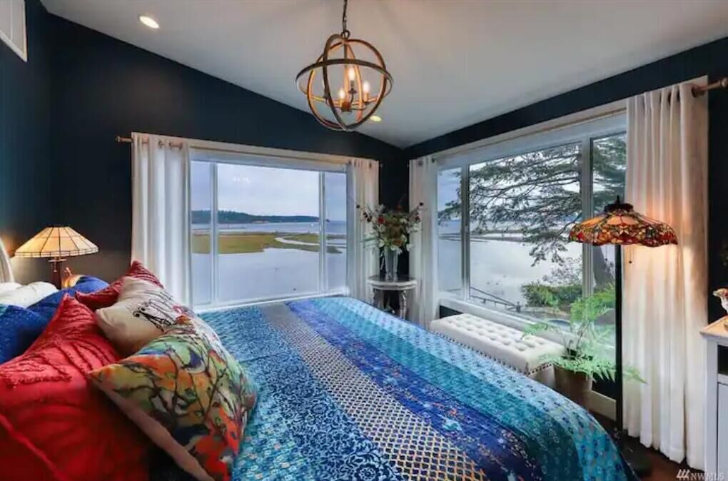 Photo of Bedroom in Port Hadlock