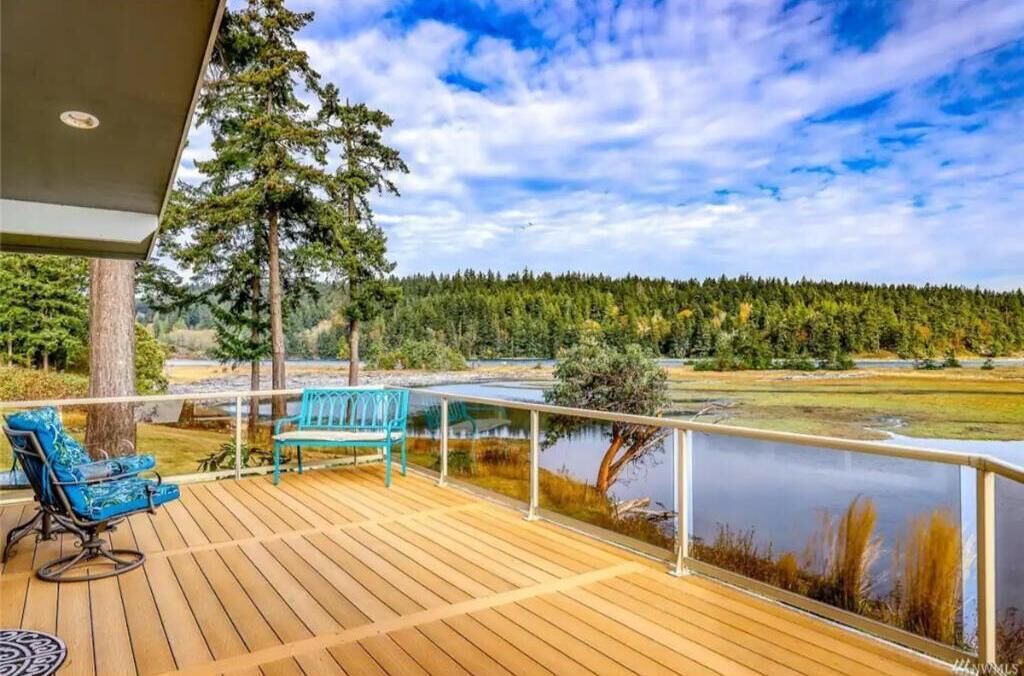 Photo of Patio Balcony in Port Hadlock