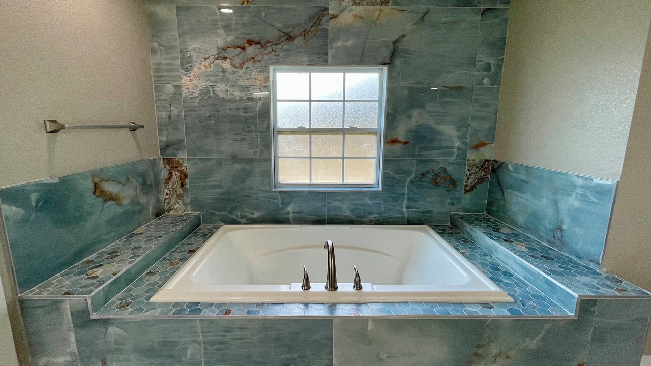 Photo of Bathroom in Pelican Bay