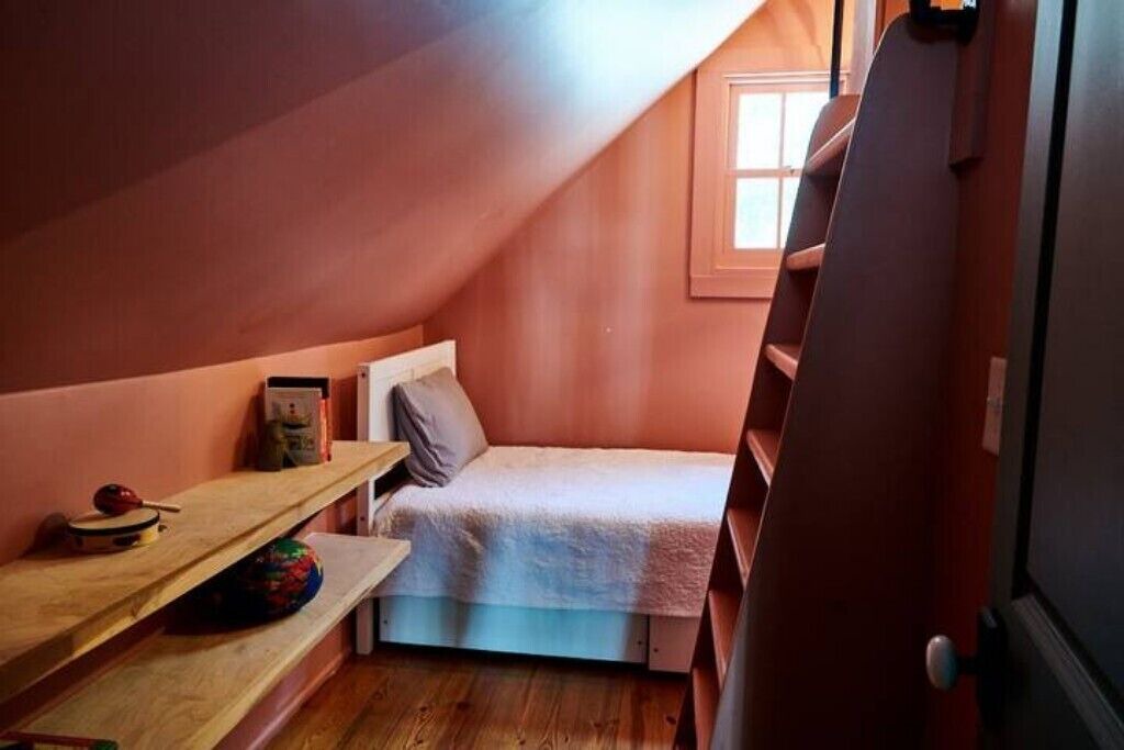 Photo of Bedroom in Chattahoochee Hills