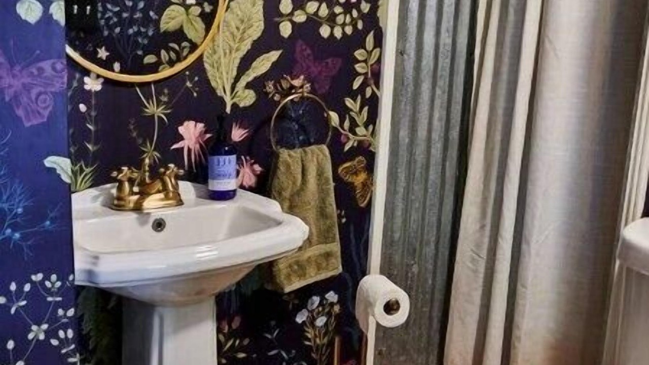 Photo of Bathroom in Chattahoochee Hills