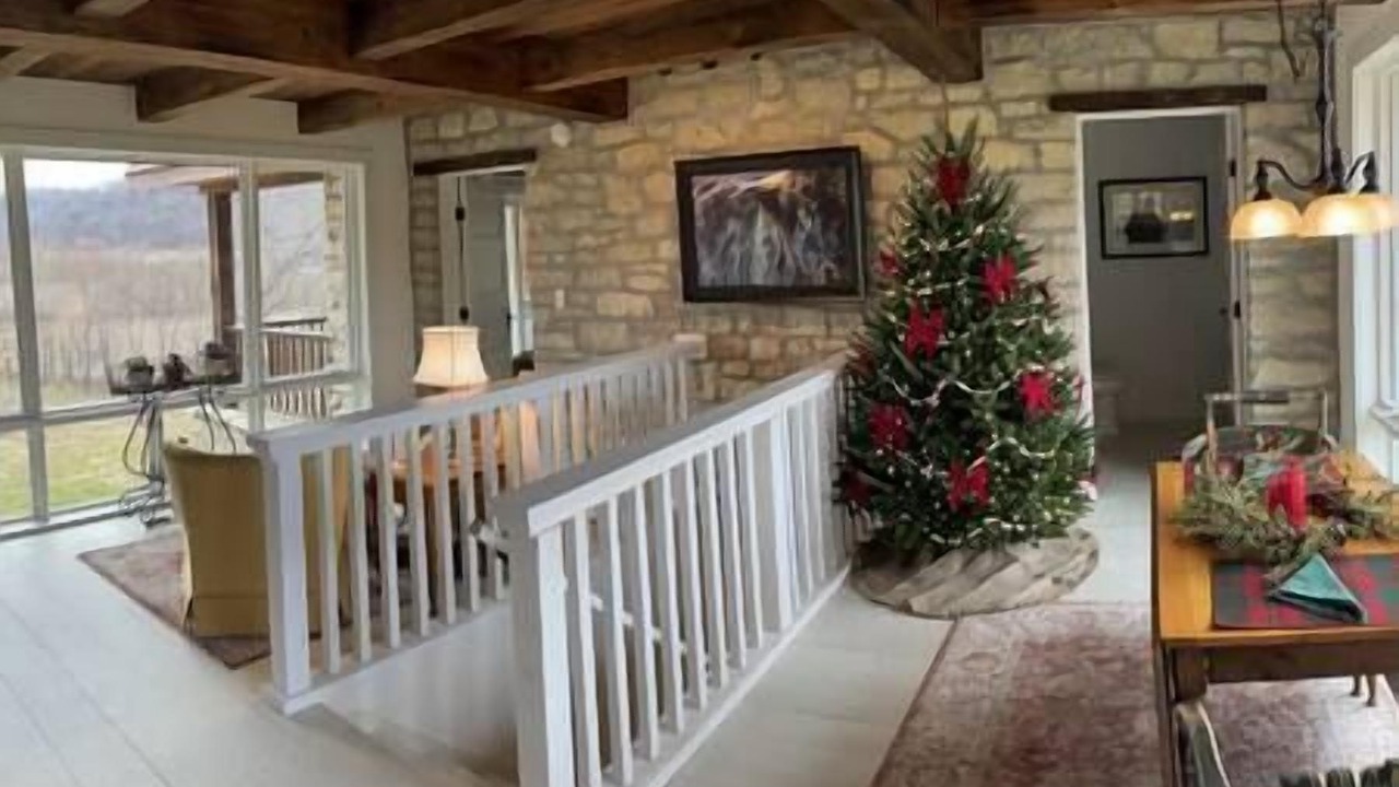 Photo of Others in Woodman