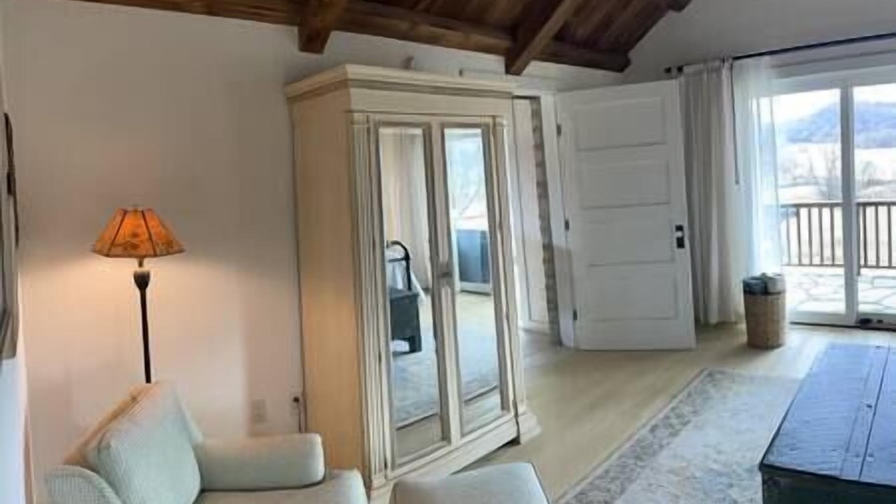 Photo of Others in Woodman