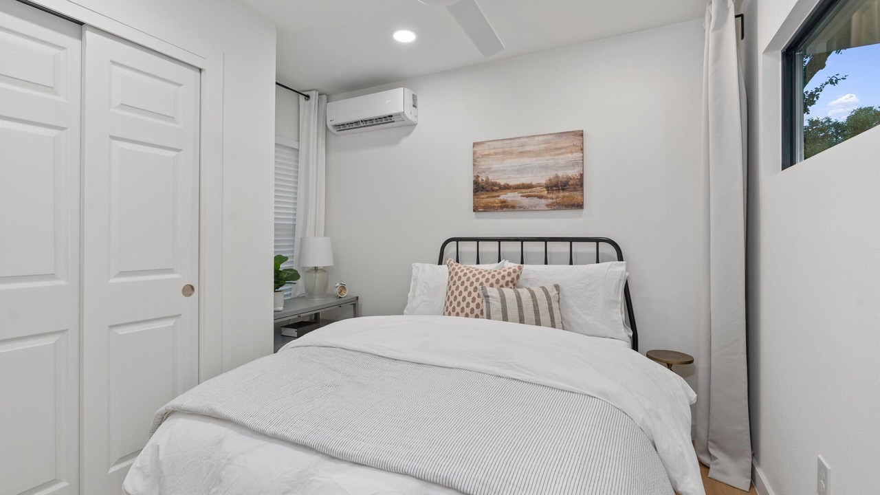 Photo of Bedroom in Brushy Bend Park