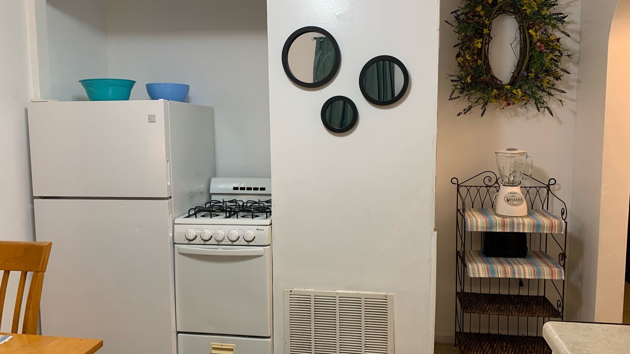 Photo of Others in Cottage Line