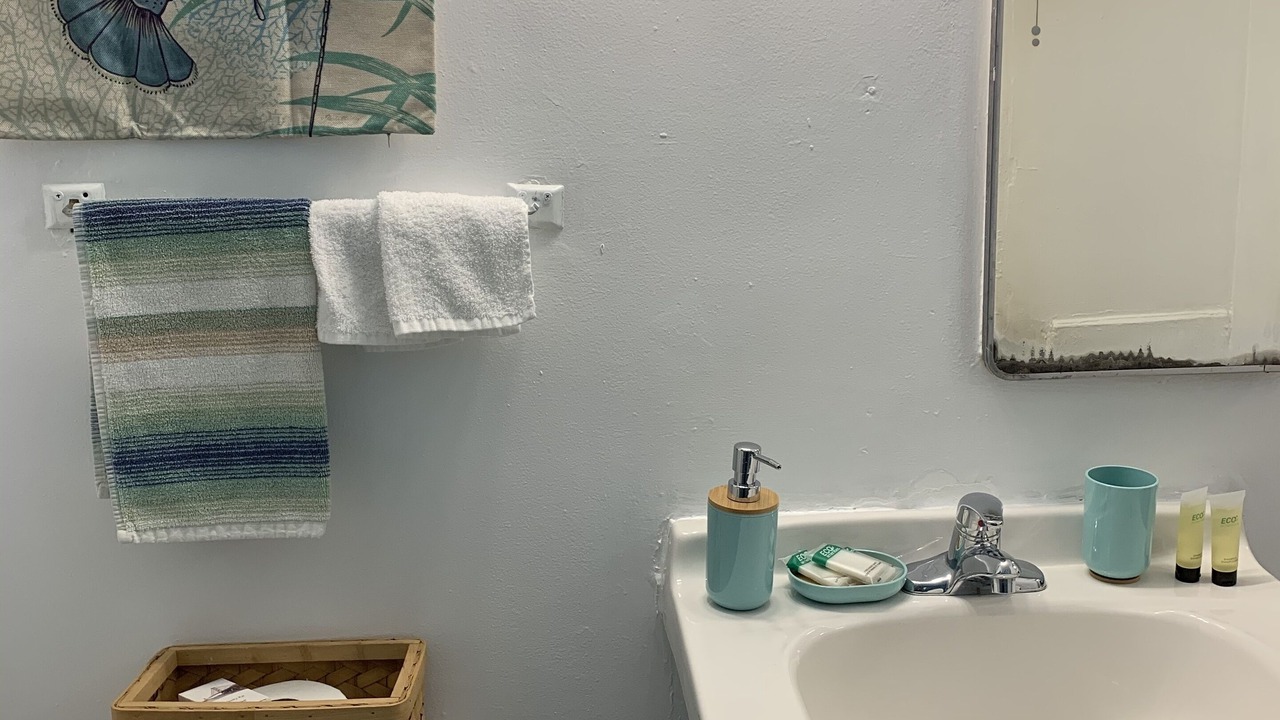 Photo of Bathroom in Cottage Line