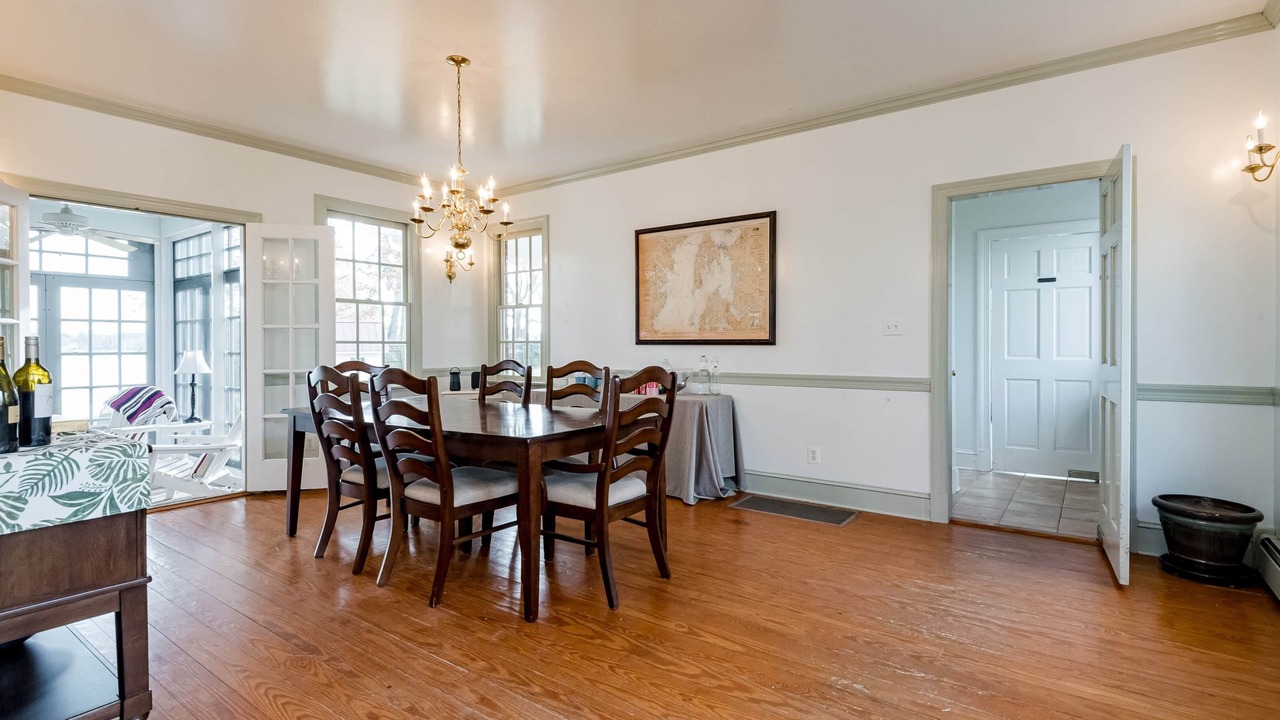 Photo of Livingroom in Unionville