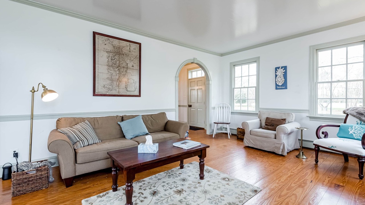 Photo of Livingroom in Unionville