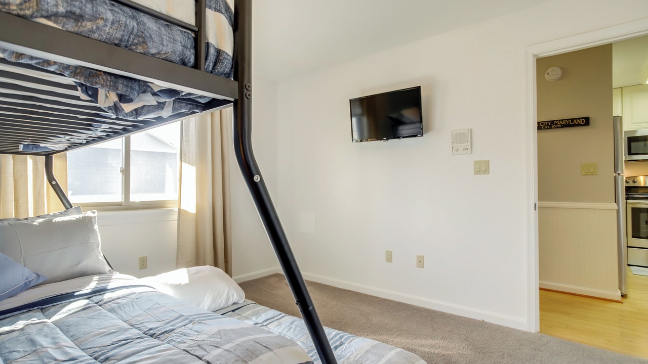 Photo of Bedroom in Heron Harbour Isle