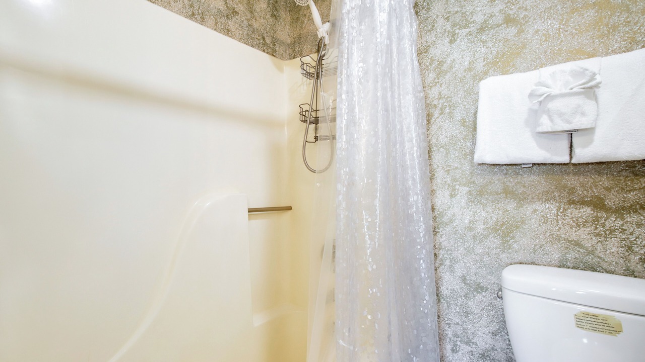 Photo of Bathroom in Heron Harbour Isle