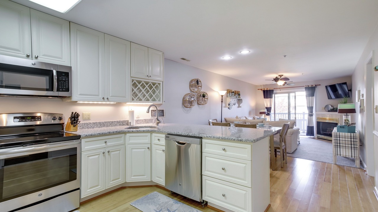 Photo of Kitchen in Heron Harbour Isle