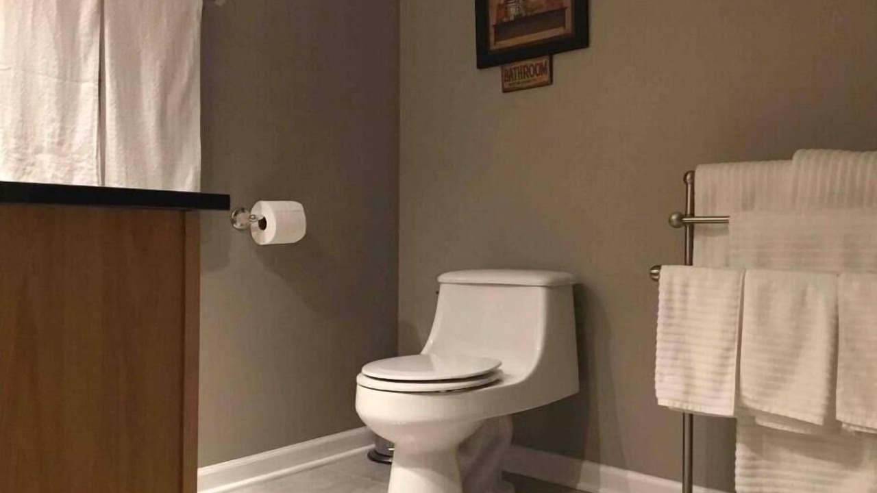 Photo of Bathroom in Roselle