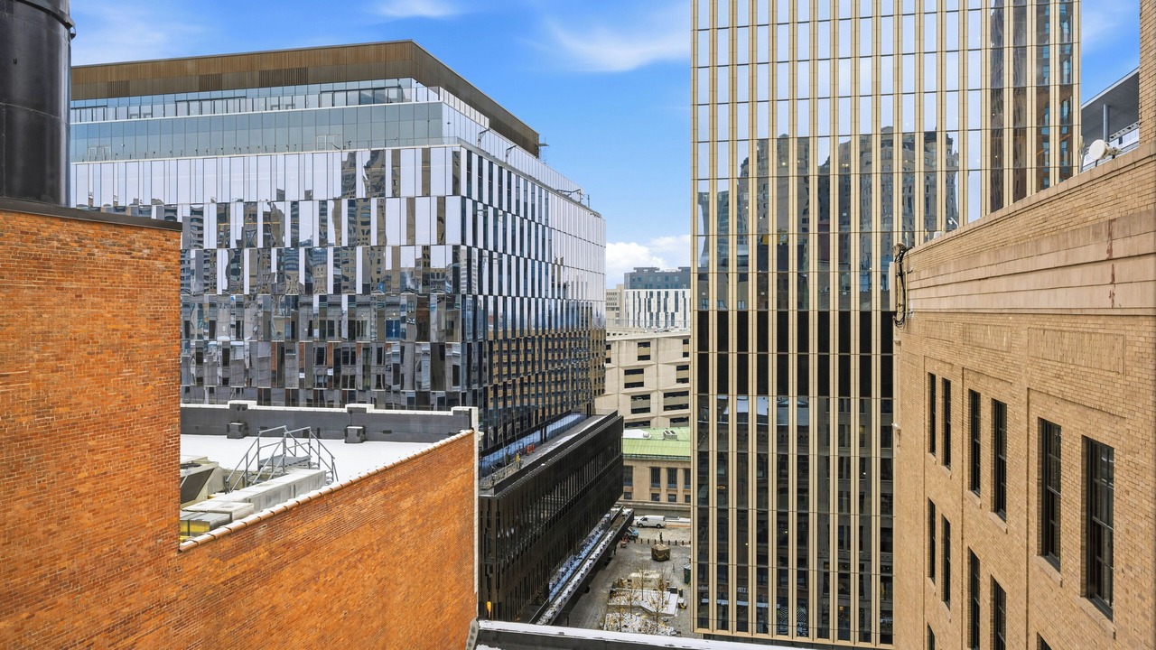 Photo of Outdoor in Downtown Detroit