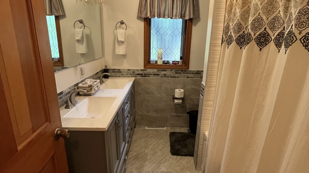 Photo of Bathroom in Youngstown