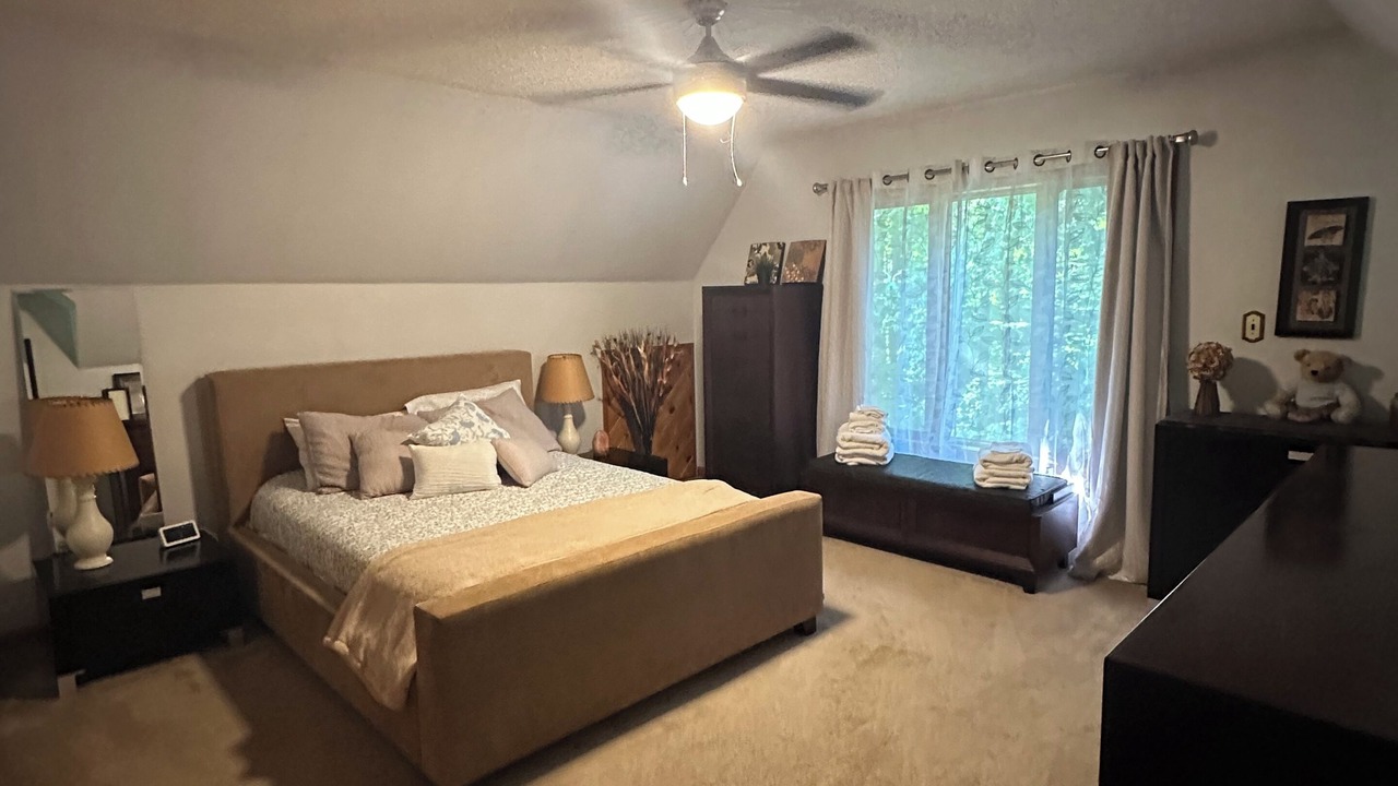 Photo of Bedroom in Youngstown