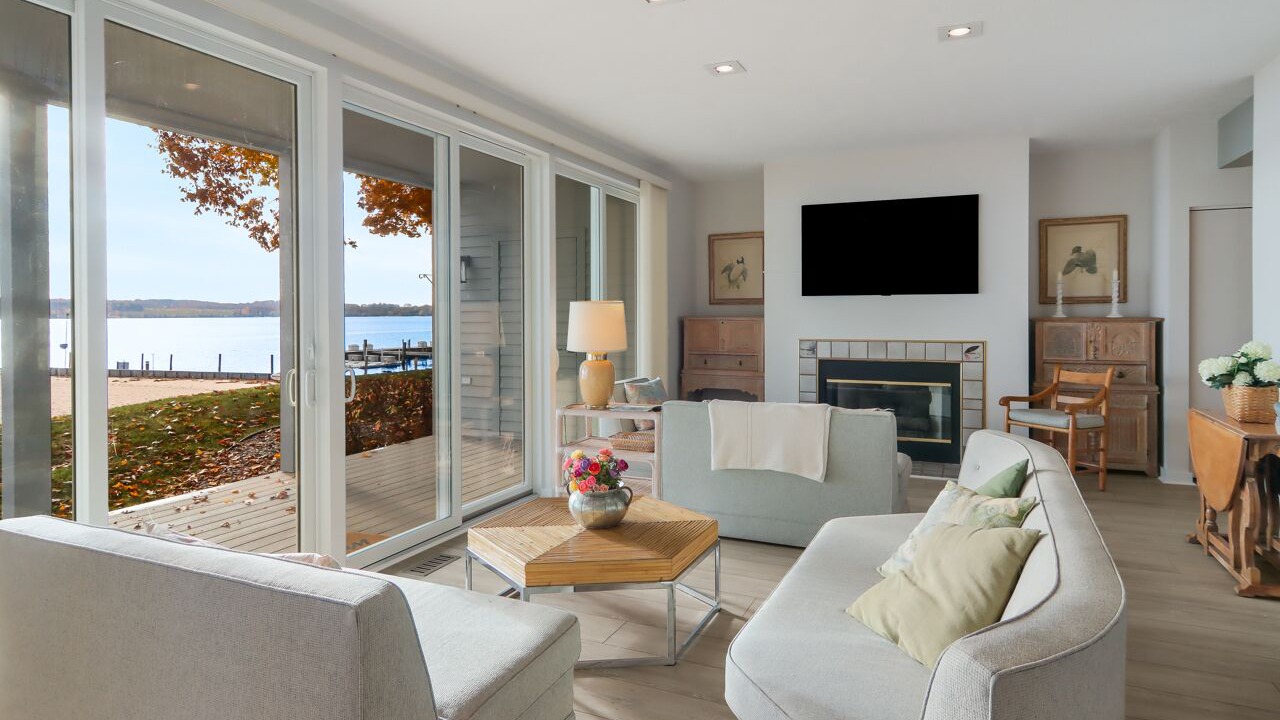Photo of Livingroom in Suttons Bay