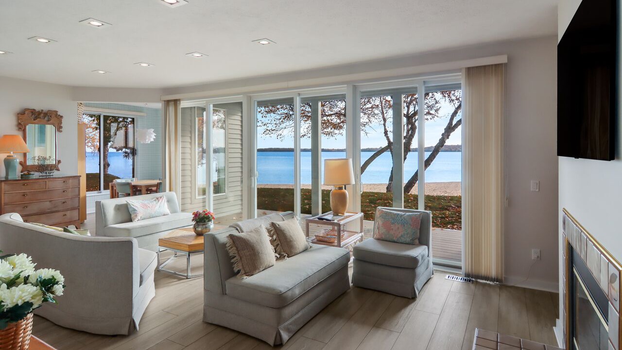 Photo of Livingroom in Suttons Bay