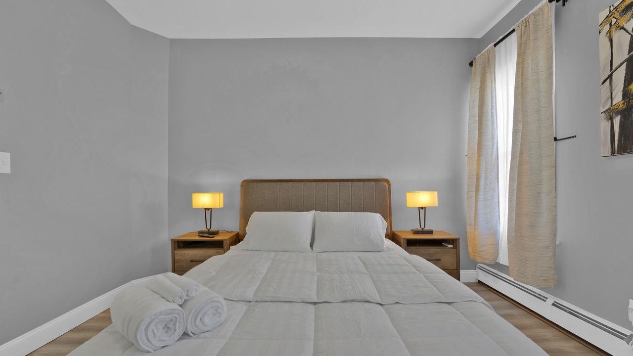 Photo of Bedroom in South Side