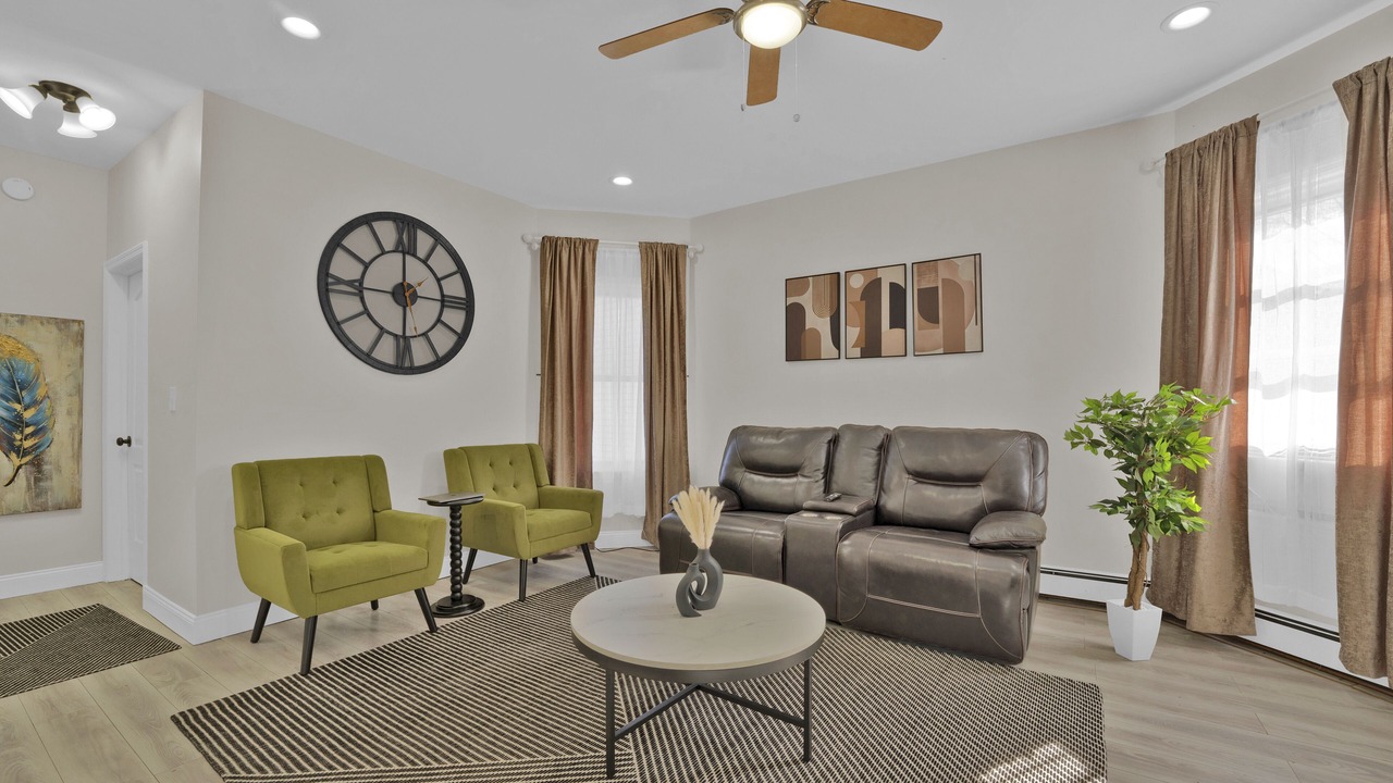 Photo of Livingroom in South Side