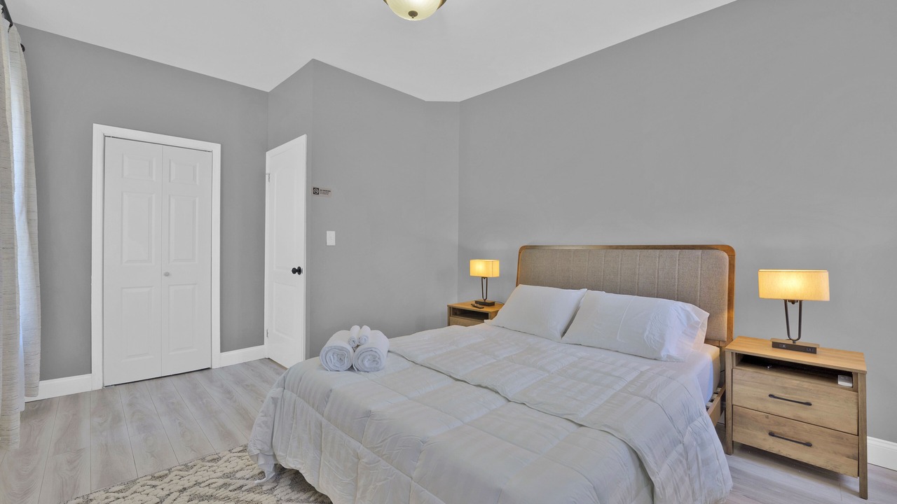 Photo of Bedroom in South Side