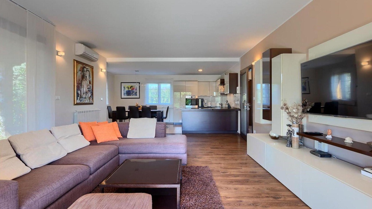 Photo of Bedroom in Valbandon