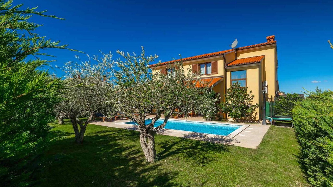Photo of Outdoor in Valbandon