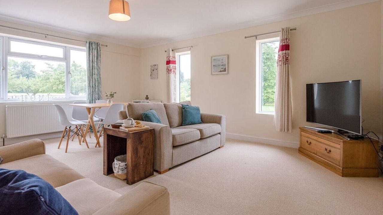 Photo of Livingroom in Woodbridge