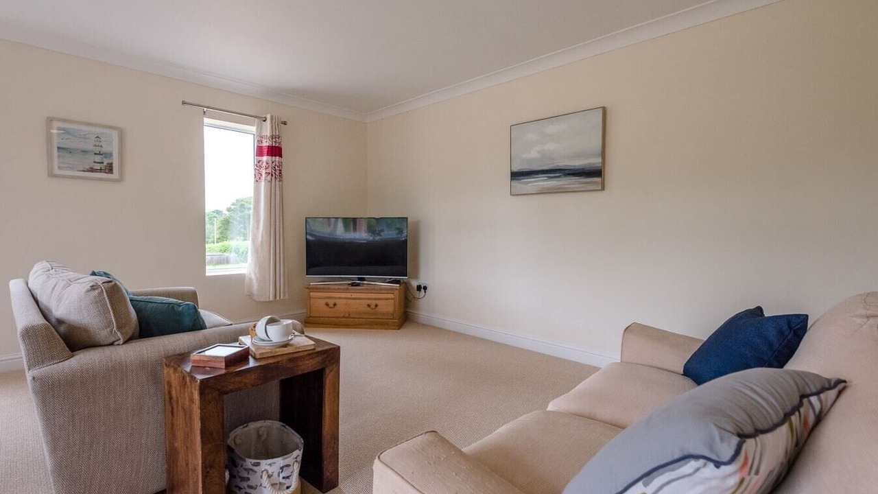 Photo of Livingroom in Woodbridge