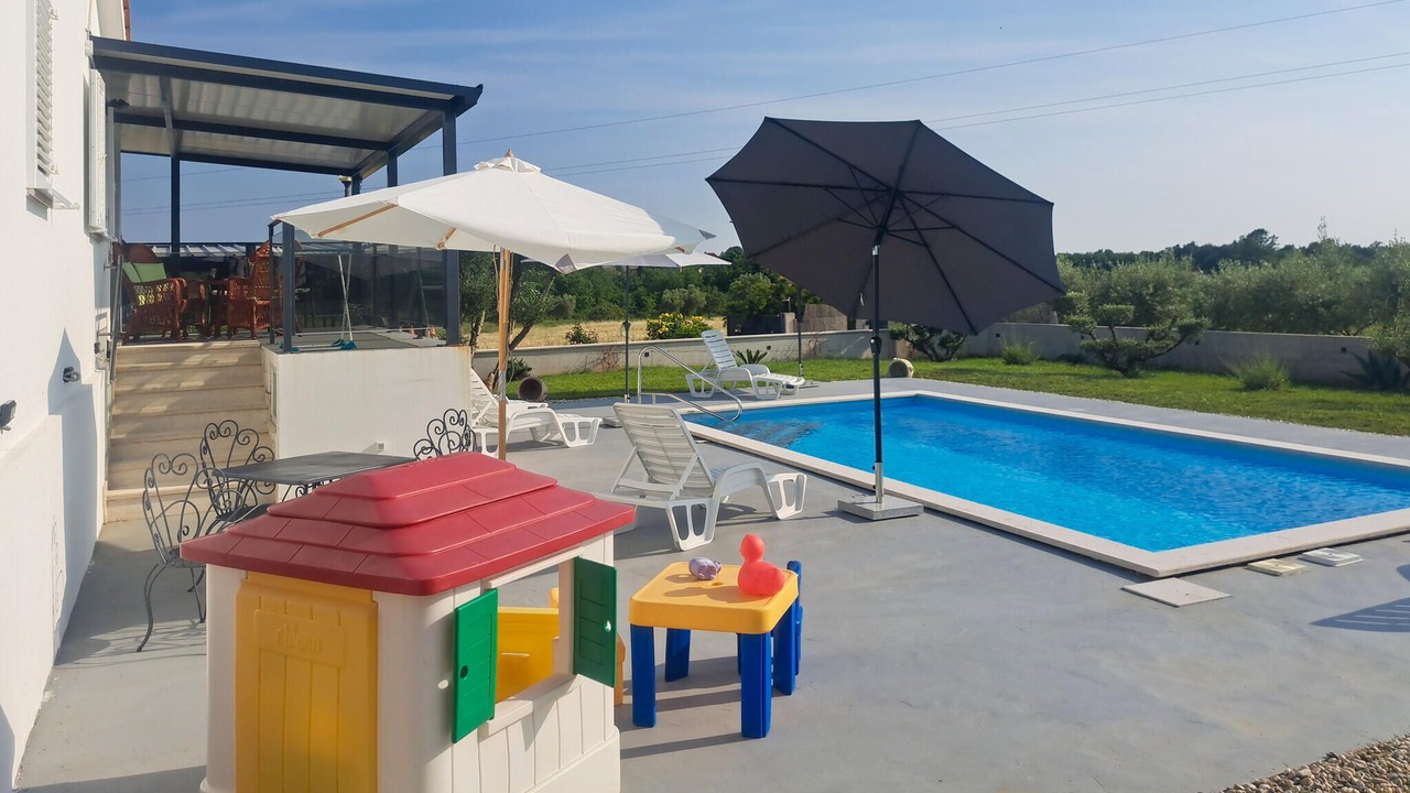 Photo of Outdoor in Farini