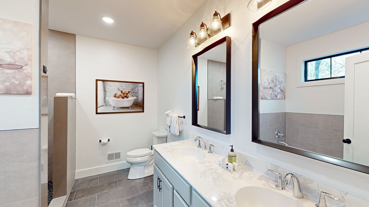 Photo of Bathroom in Lake George