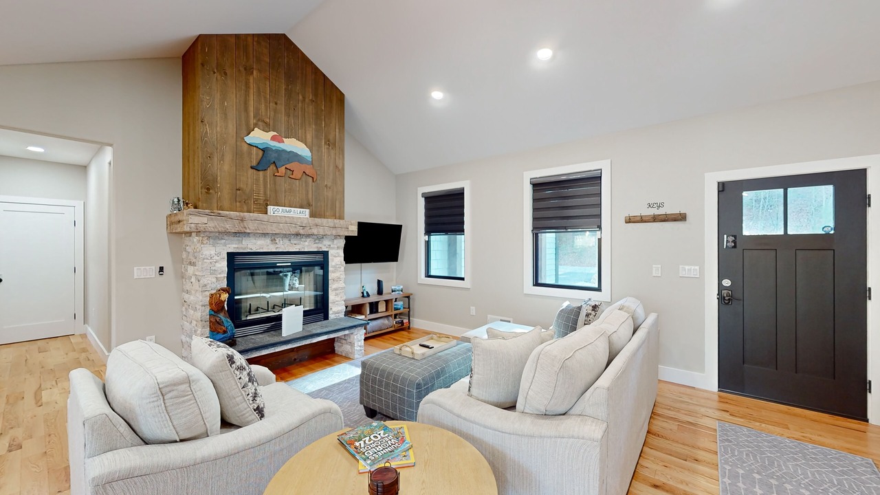 Photo of Livingroom in Lake George
