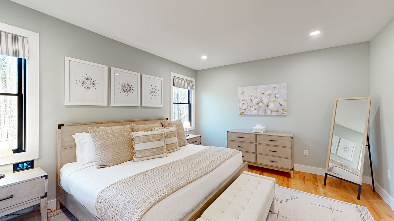 Photo of Bedroom in Lake George
