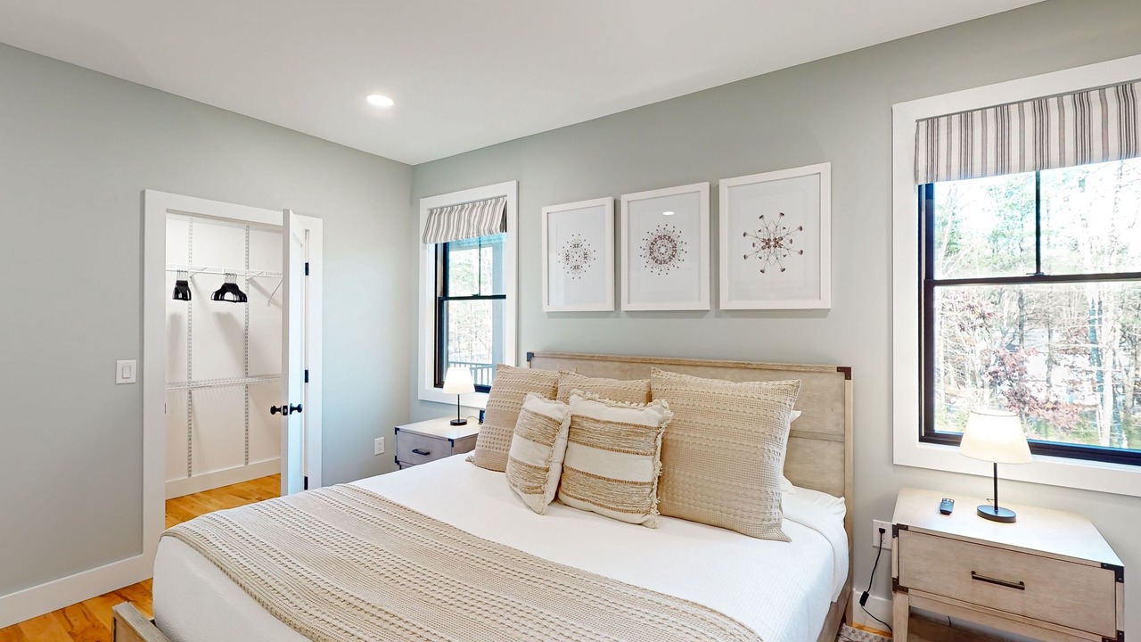 Photo of Bedroom in Lake George