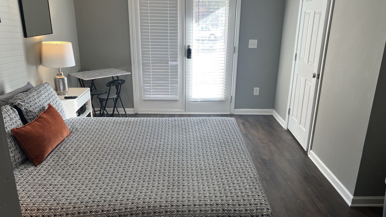 Photo of Bedroom in Midtown