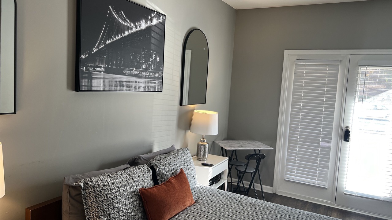 Photo of Bedroom in Midtown