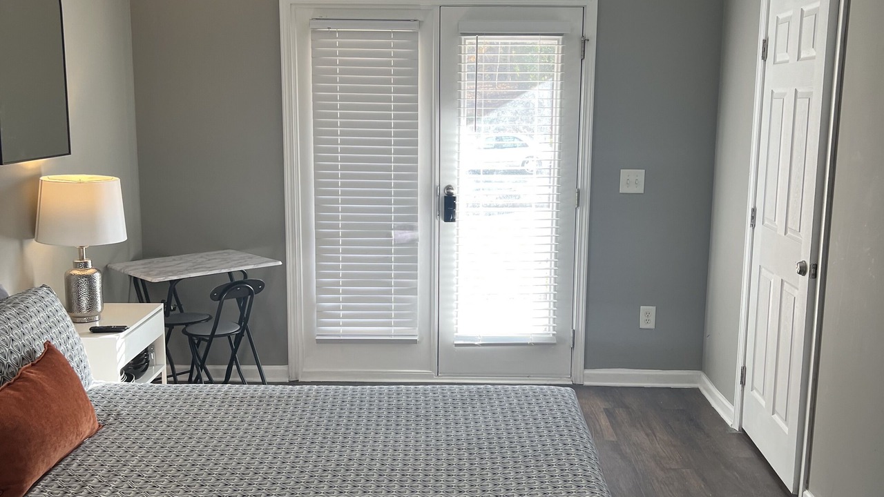 Photo of Bedroom in Midtown
