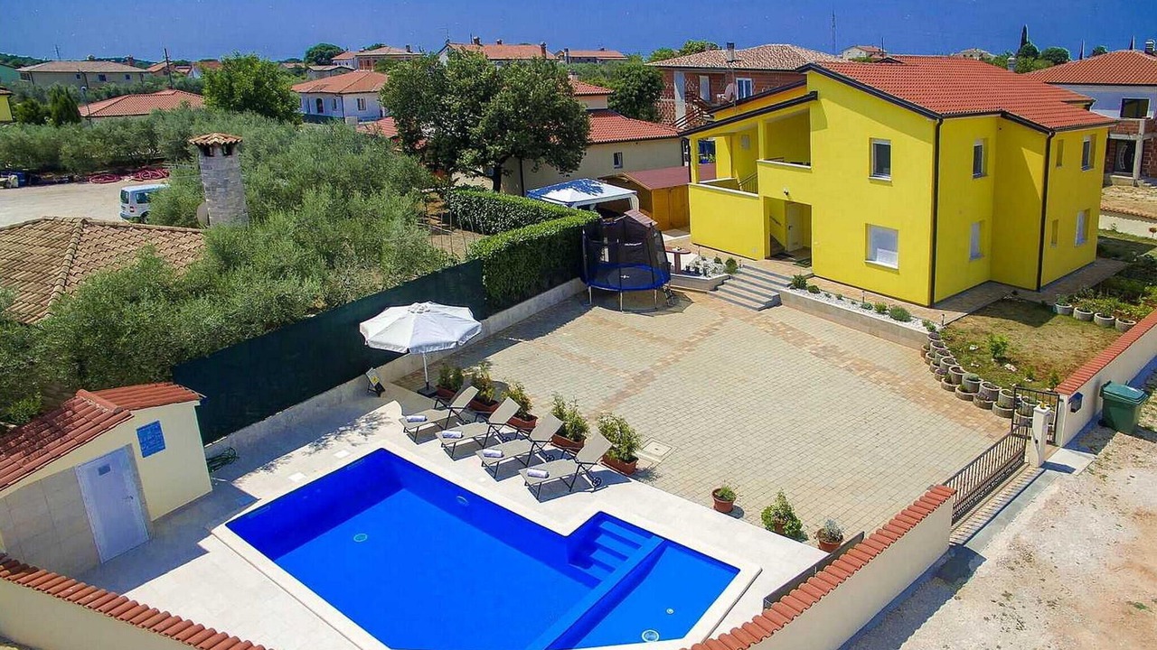 Photo of Outdoor in Kastel