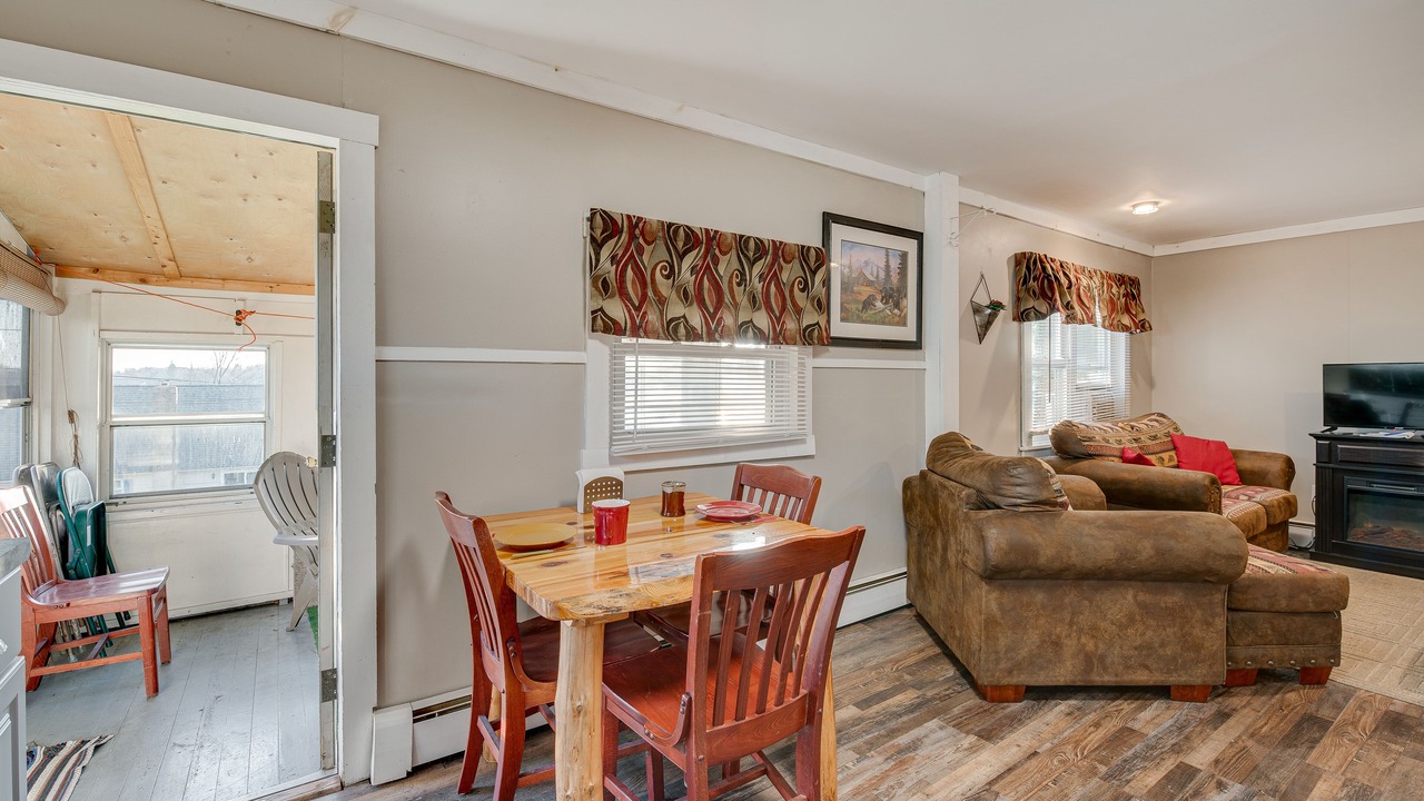 Photo of Livingroom in Carbondale