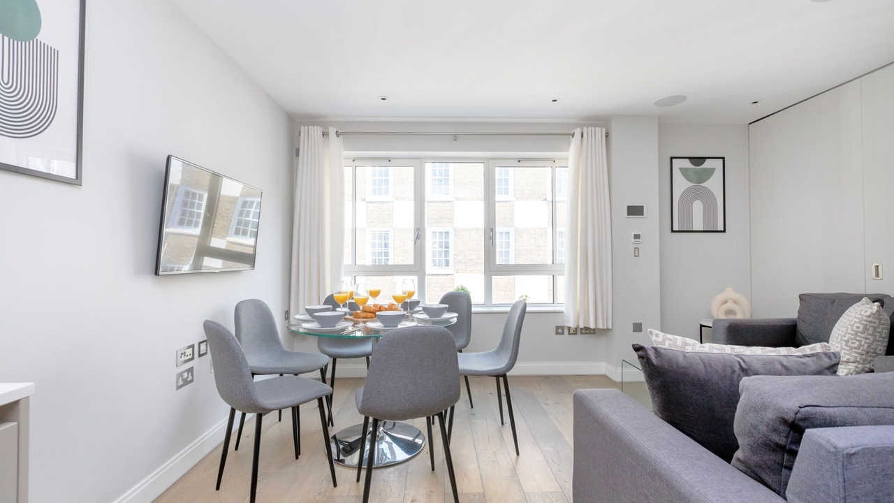 Photo of Others in Vincent Square