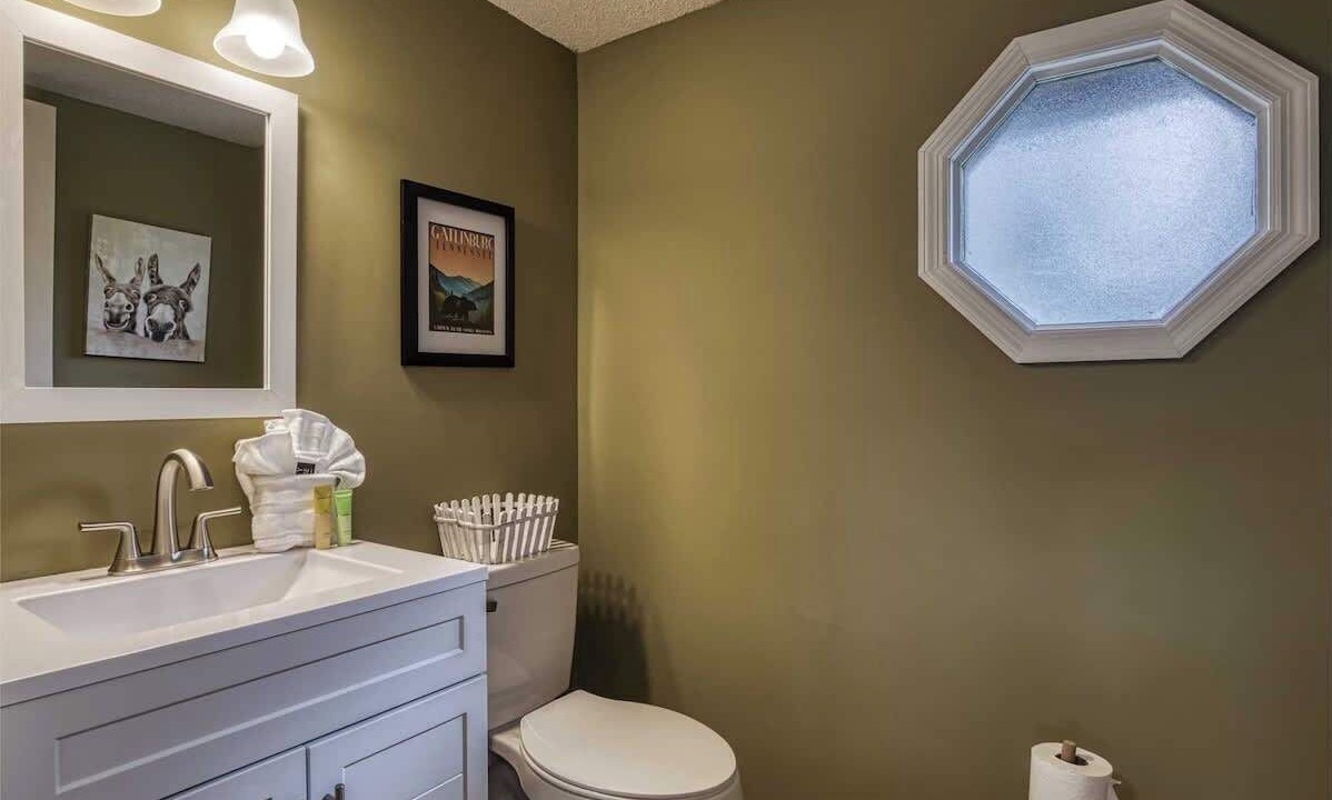 Photo of Bathroom in Chalet Village