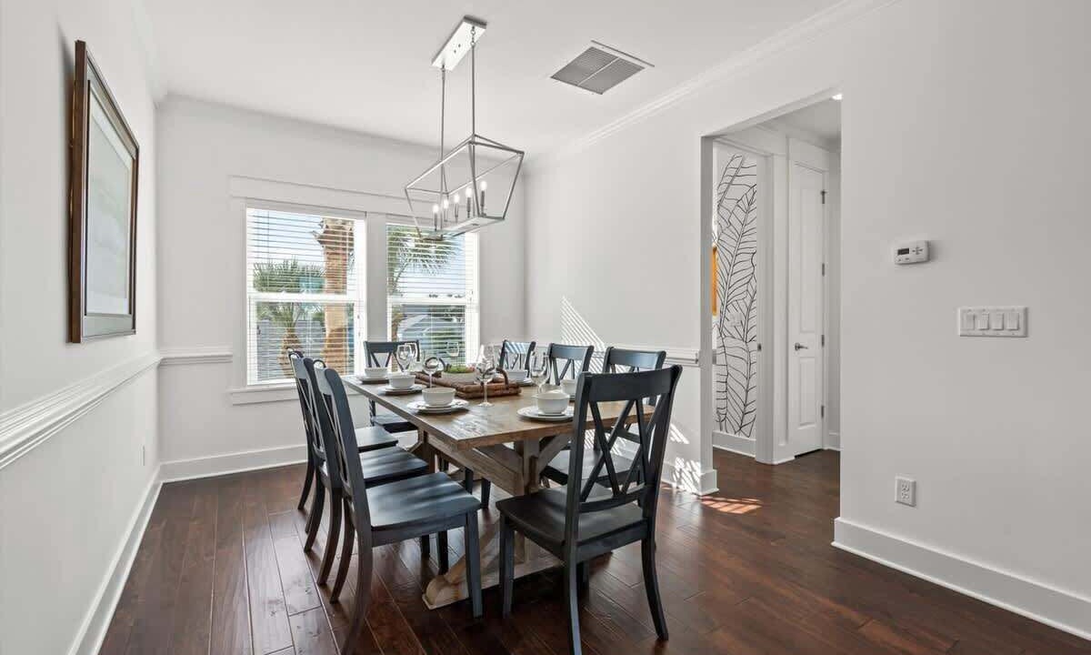 Photo of Livingroom in Jacksonville Beach