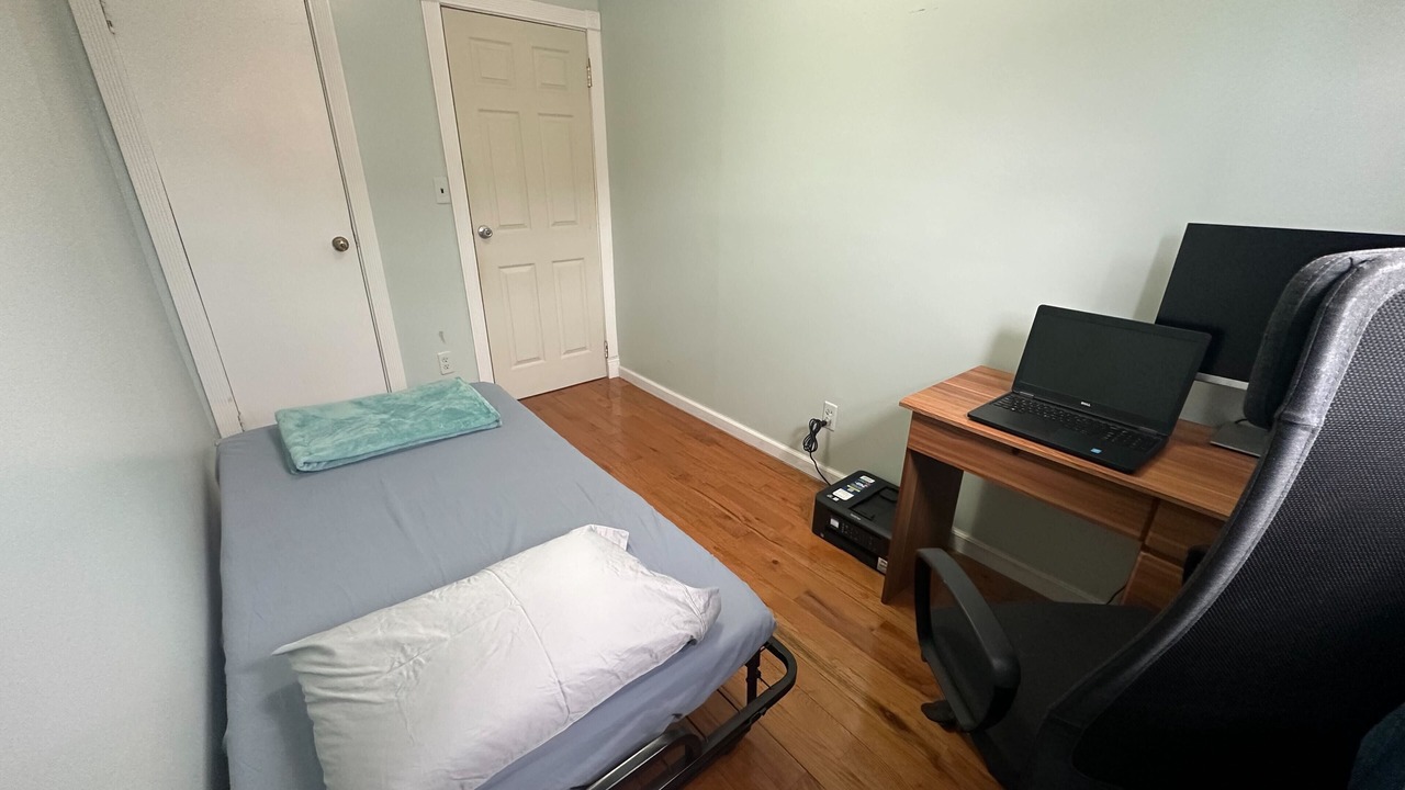 Photo of Bedroom in East New York