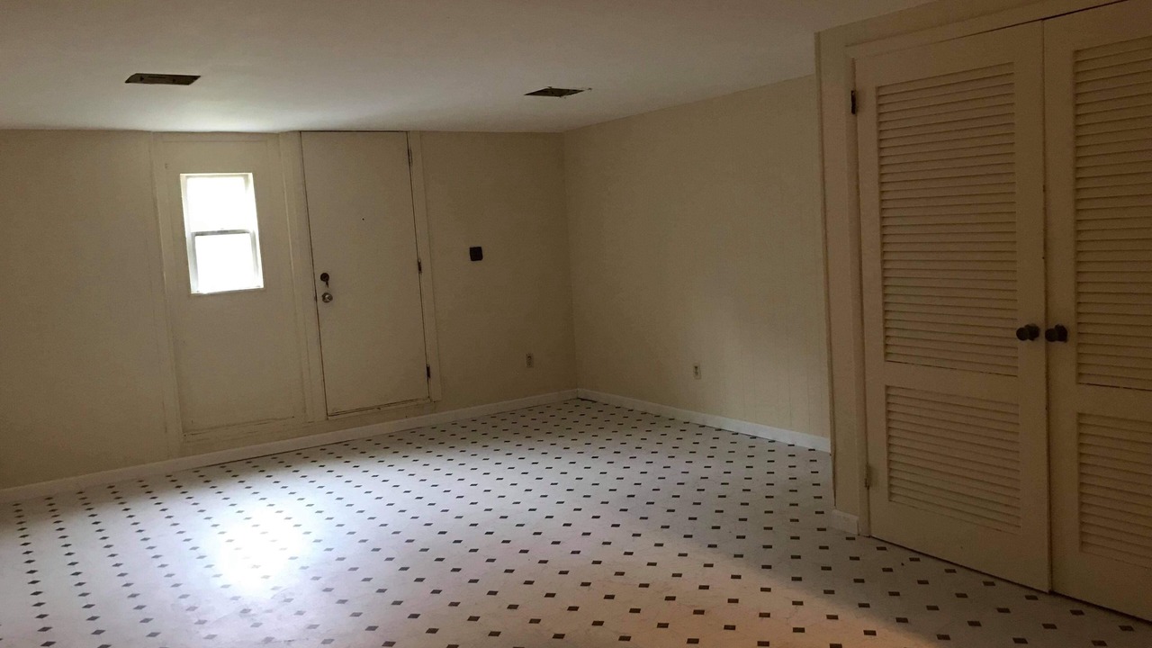 Photo of Others in East New York