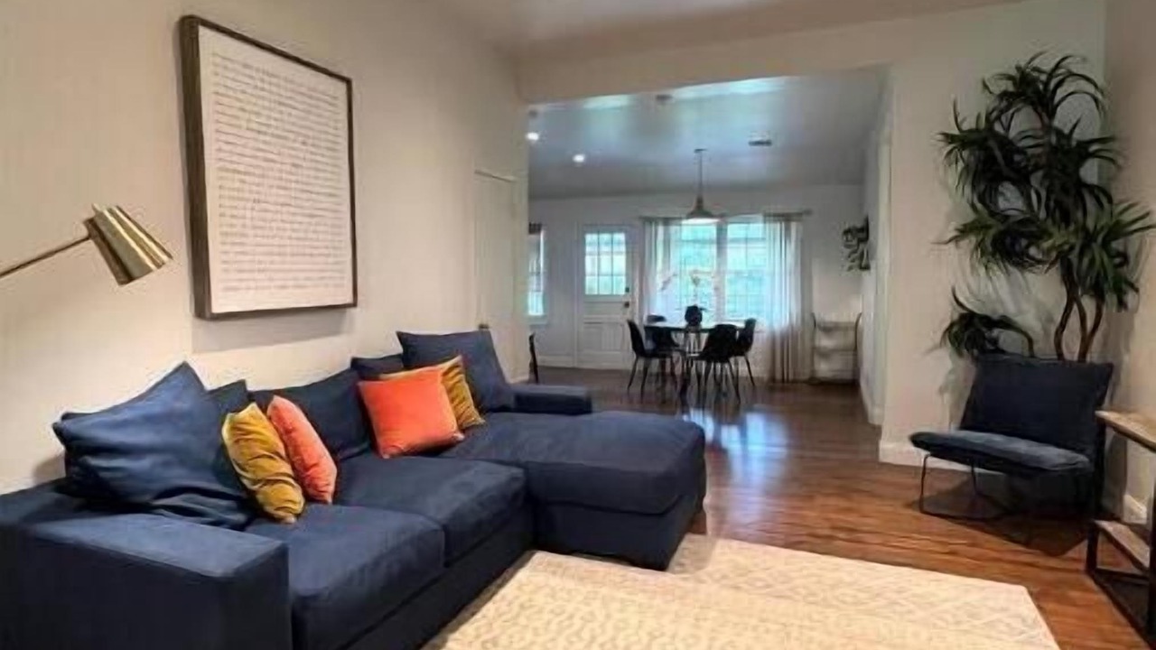 Photo of Livingroom in Central Oklahoma City
