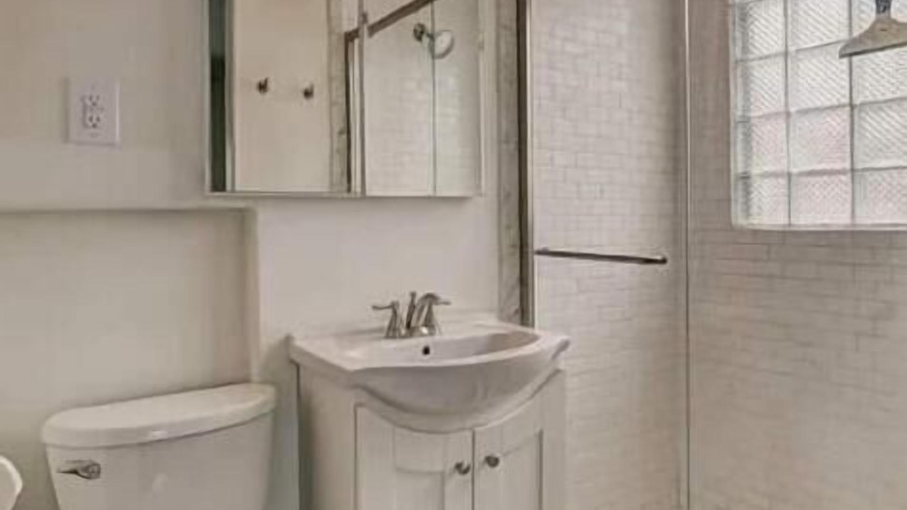 Photo of Bathroom in Central Oklahoma City