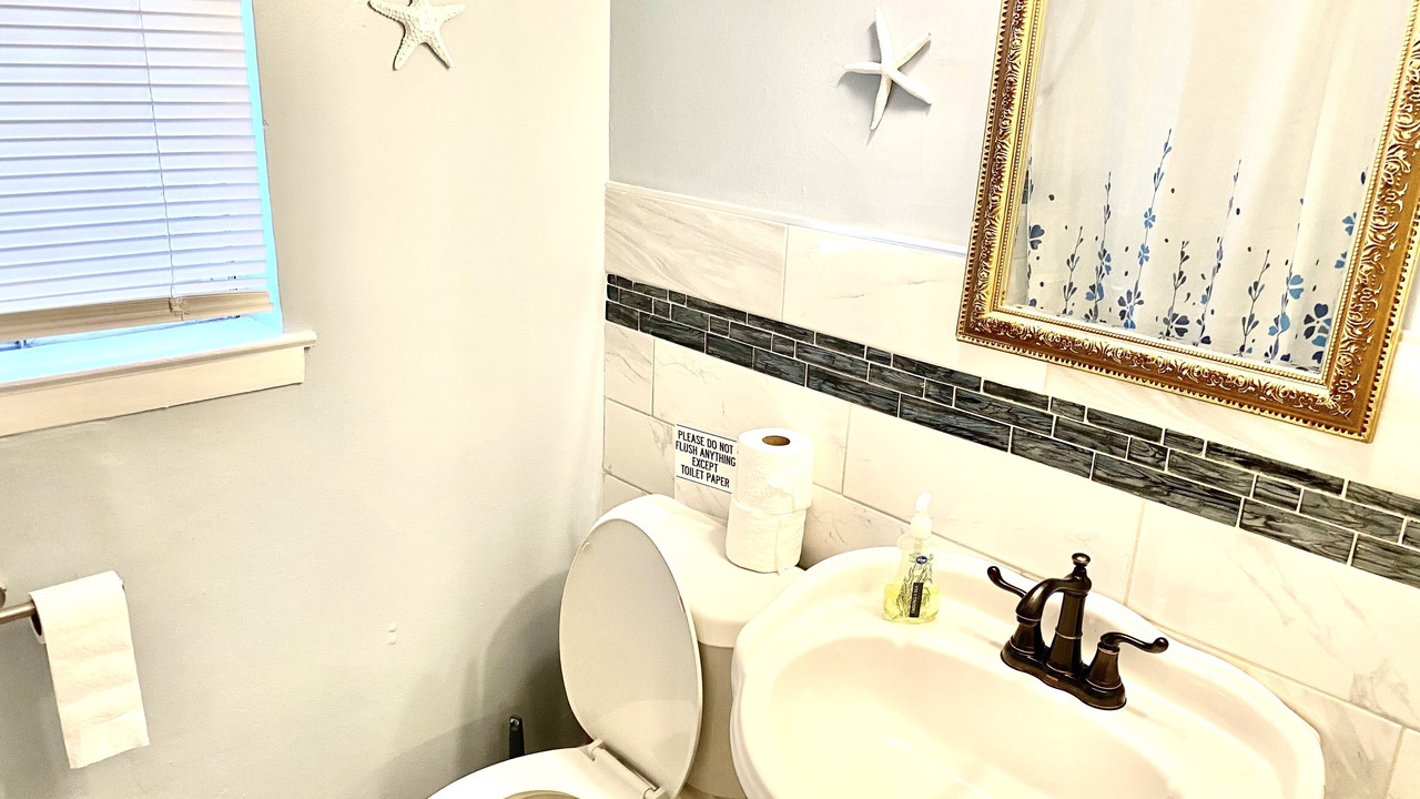 Photo of Bathroom in Crosstown