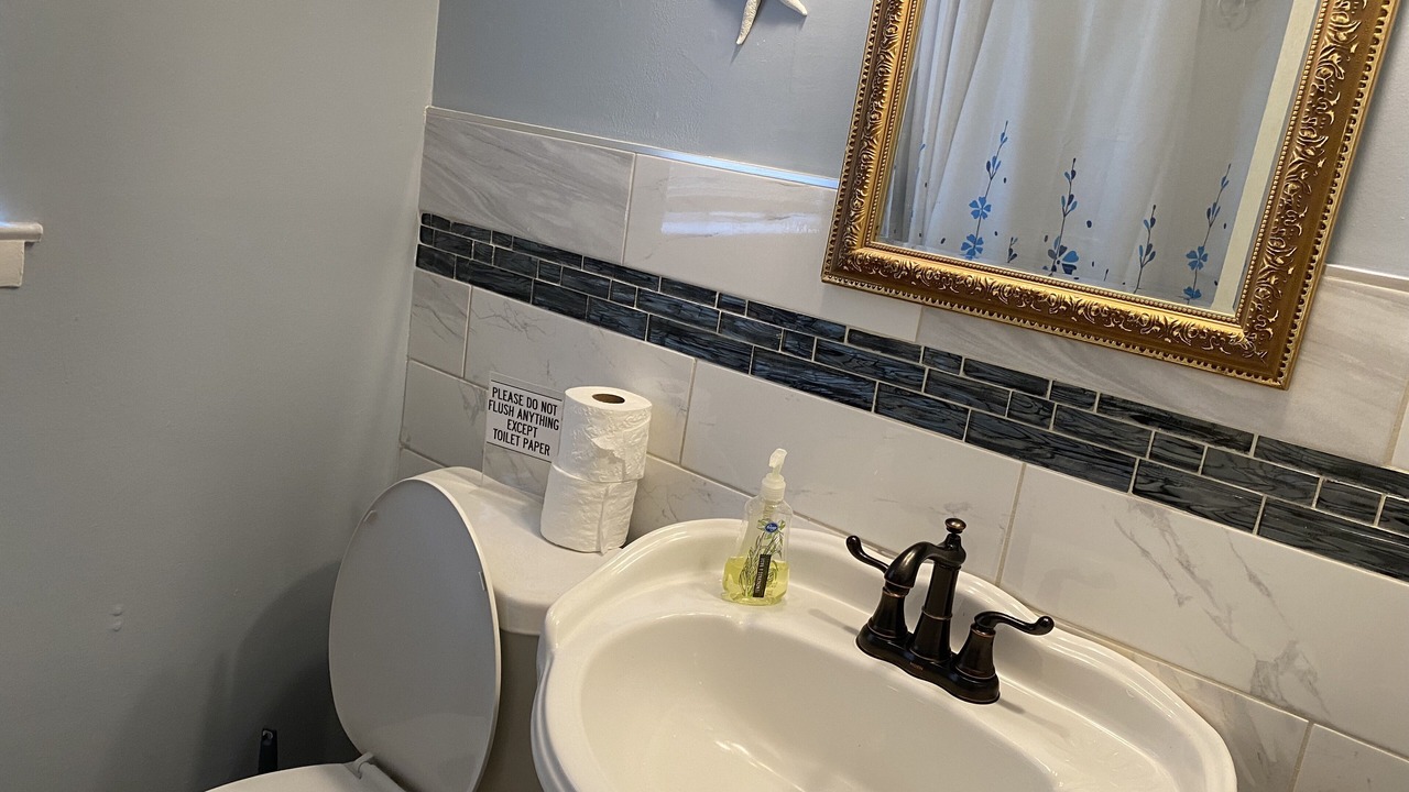 Photo of Bathroom in Crosstown