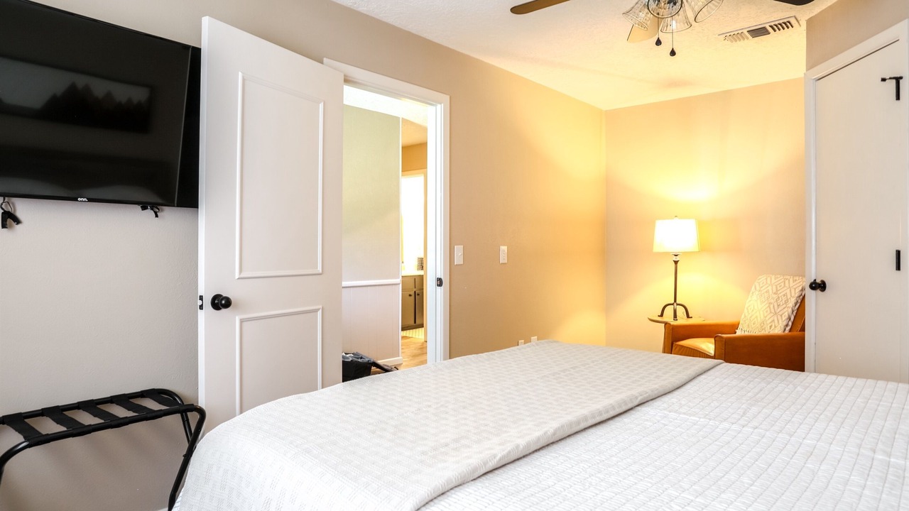 Photo of Bedroom in Bowie